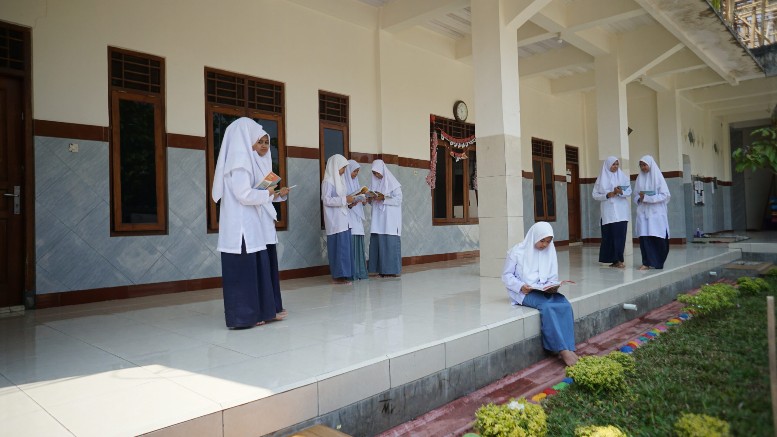 Aktivitas Sekolah Putri